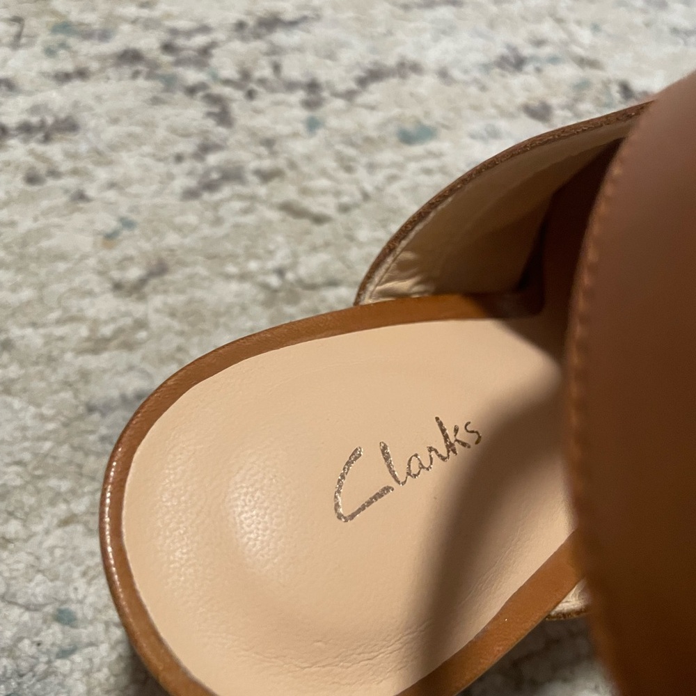 Clarks Women's Brown Leather Open-Toe Slingback Mules - Picture 2 of 11